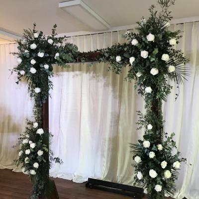 Mariage décoration arche @Fleurs de Conflans