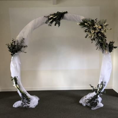 Mariage décoration arche @Fleurs de Conflans